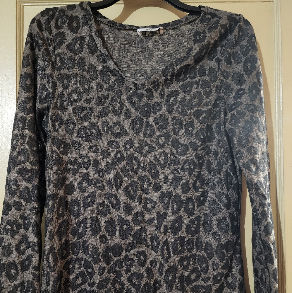 Women's top. Excellent condition. Sz L